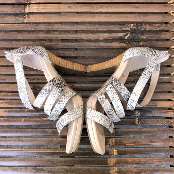 You by Crocs strappy heeled sandals in faux snakeskin - Picture 6 of 9